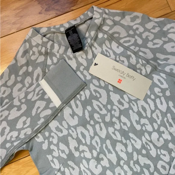 Sweaty Betty Leopard Jacquard Base Layer Top Womens Sz XS (0-2) Blue - Picture 1 of 10